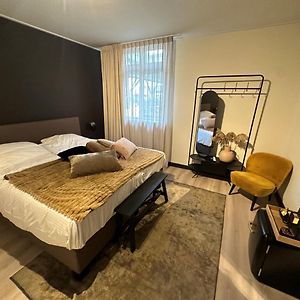 Kamer met een King Size Bed